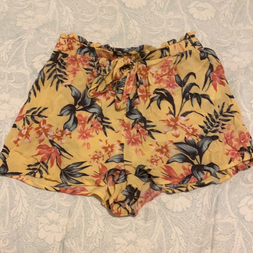 Tropical Floral Flowy Shorts Size:2
